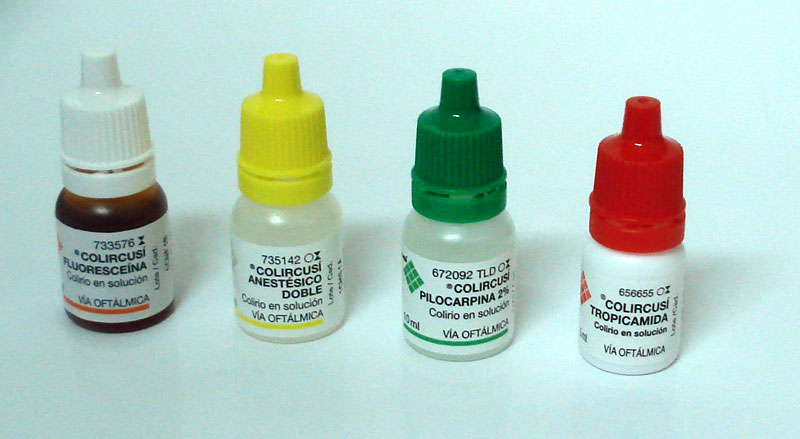 codigo_colores_colirios El código de colores de los colirios. En rojo los que dilatan la pupila, derivados de la Belladona